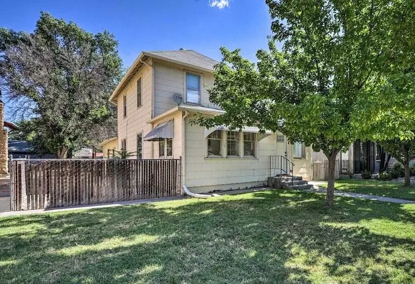 Charming Downtown Fruita Home: Hike & Explore