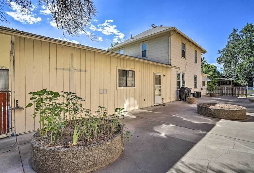 Charming Downtown Fruita Home: Hike & Explore
