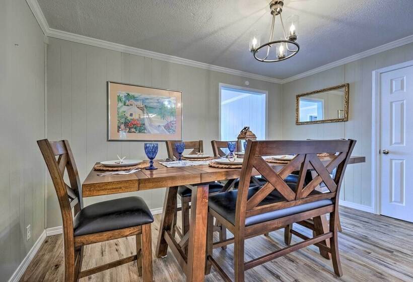 Charming Gulfport Home ~ 2 Mi To Marina