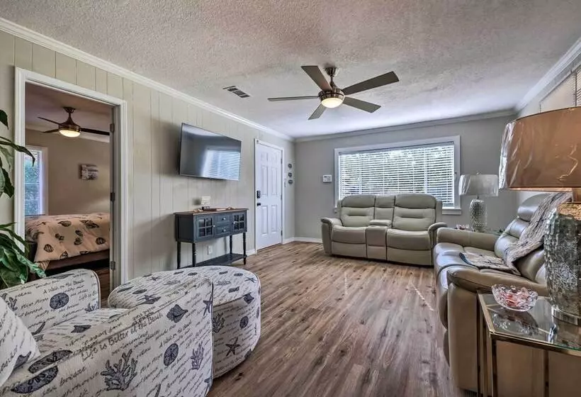 Charming Gulfport Home ~ 2 Mi To Marina