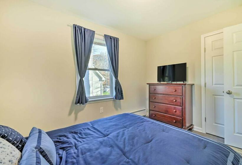 Charming Tobyhanna Home: Game Room, Fireplace