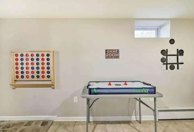 Charming Tobyhanna Home: Game Room, Fireplace