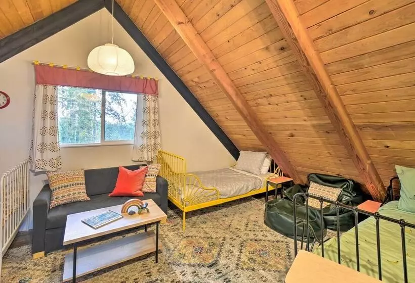 Coastal Cabin W/ Puget Sound & Rainier Views!