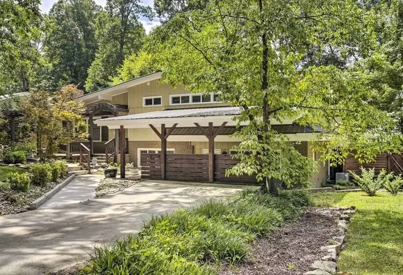 Cozy Pittsboro Escape   Hike, Dine, Explore!