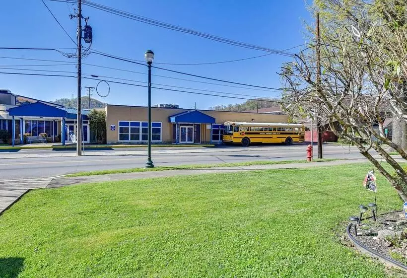 Downtown Paintsville Vacation Rental!