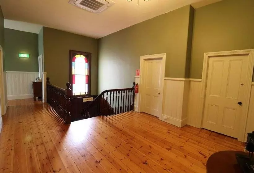 Exchange Hotel Beaconsfield