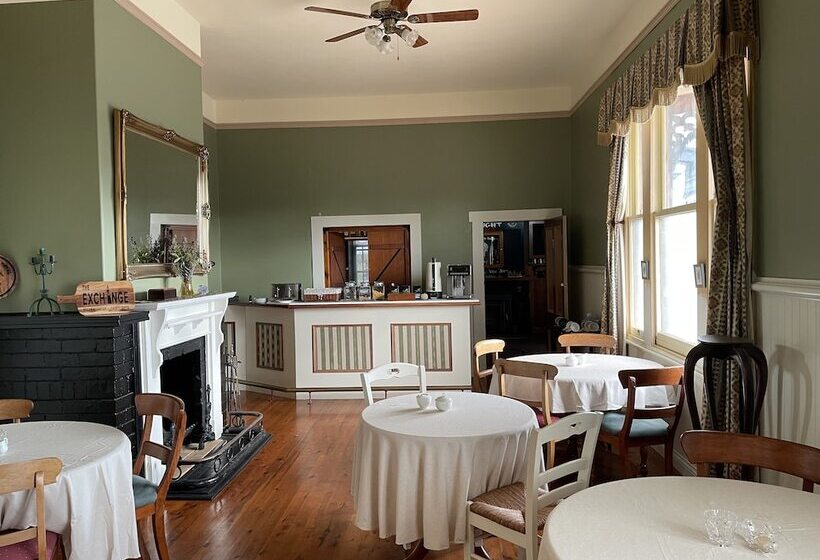 Exchange Hotel Beaconsfield