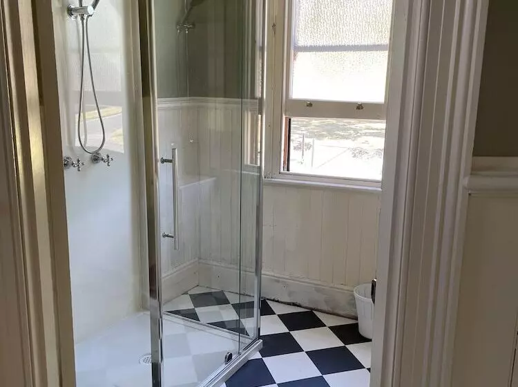 Exchange Hotel Beaconsfield