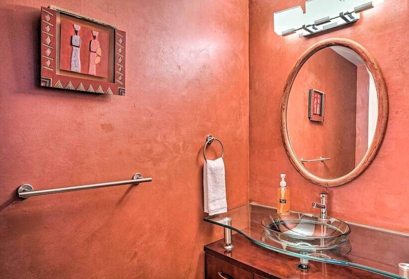 Family Friendly Redmond Home W/ Spacious Deck