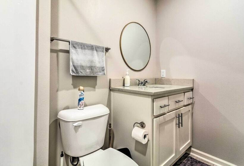 Family Home ~ 5 Mi To Downtown Little Rock!