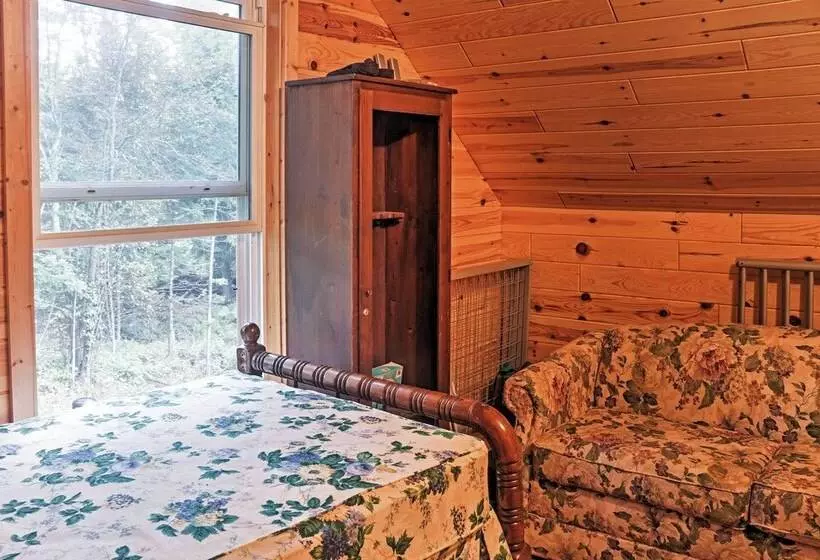 Gould City Lakefront Hideaway W/ Dock & Rowboat!