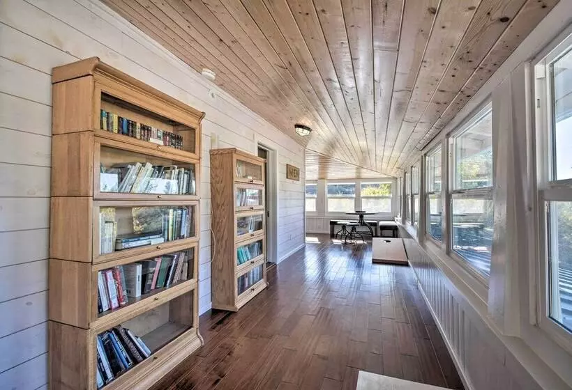 Historic Mariposa Stagecoach Stop W/ Gas Fire Pit!