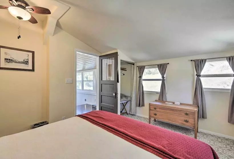 Historic Mariposa Stagecoach Stop W/ Gas Fire Pit!