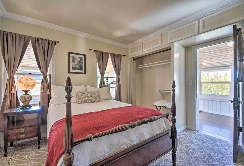 Historic Mariposa Stagecoach Stop W/ Gas Fire Pit!