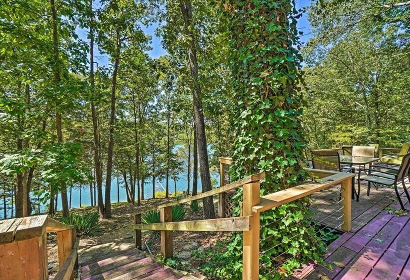 Home W/ Large Deck On Table Rock Lake!
