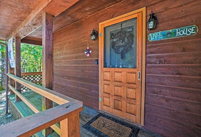 Home W/ Large Deck On Table Rock Lake!