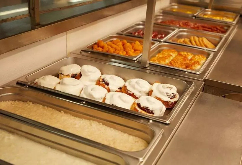 ホテル Target Hospitality   Big Spring Lodge