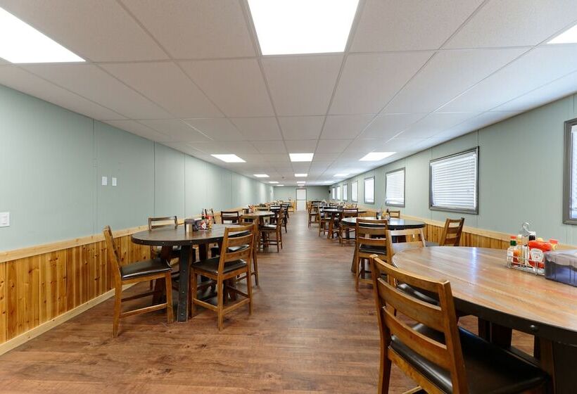 호텔 Target Hospitality Big Spring Lodge