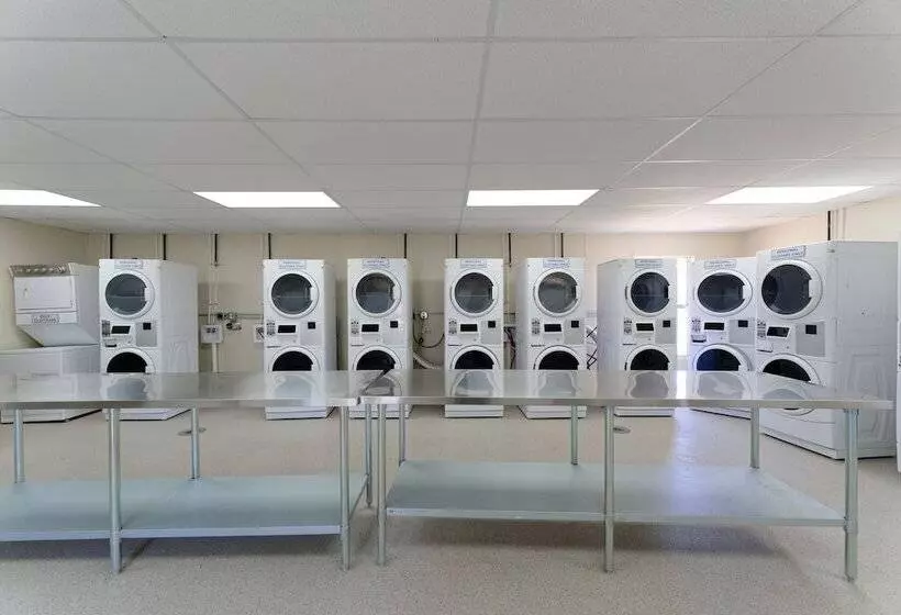 ホテル Target Hospitality   Big Spring Lodge