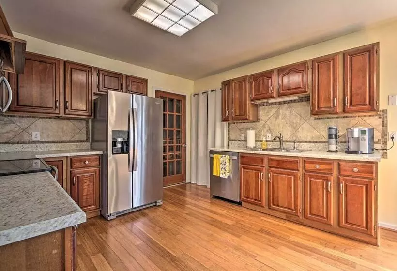 All Season Indian Lake Home W/ Covered Deck!