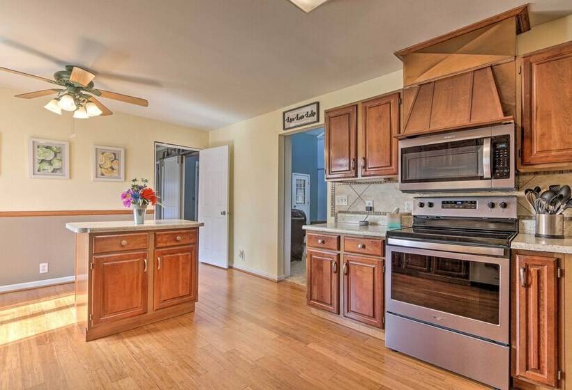 All Season Indian Lake Home W/ Covered Deck!