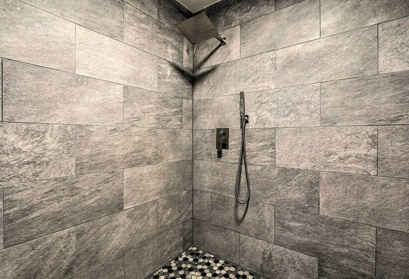 All Season Indian Lake Home W/ Covered Deck!