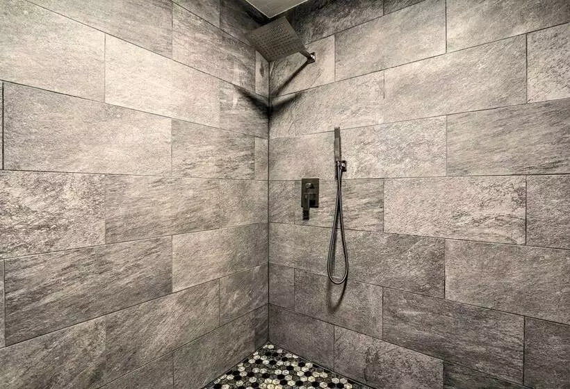 All Season Indian Lake Home W/ Covered Deck!