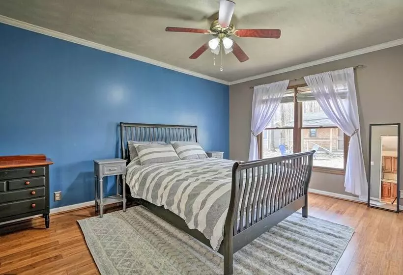 All Season Indian Lake Home W/ Covered Deck!