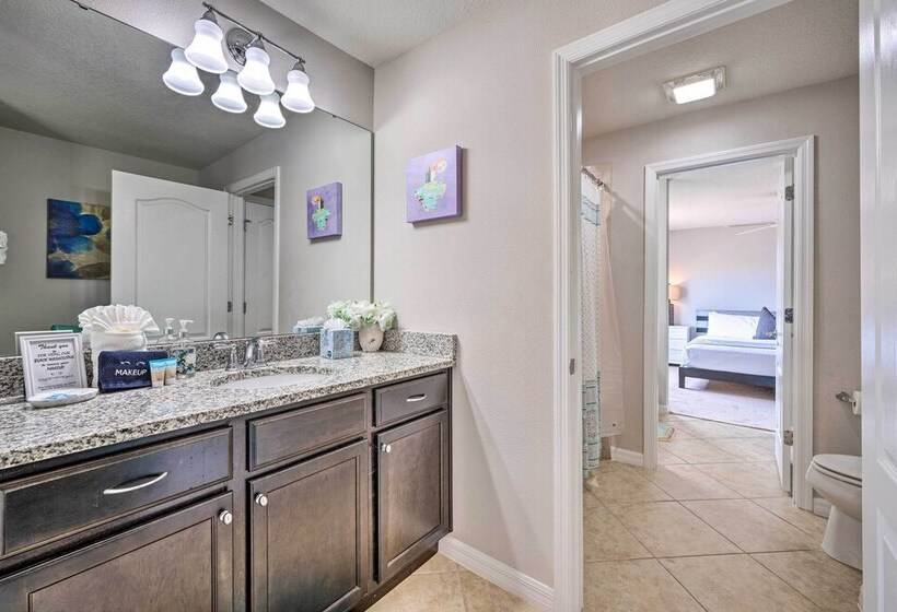 Kissimmee Retreat With Private Pool & Spa