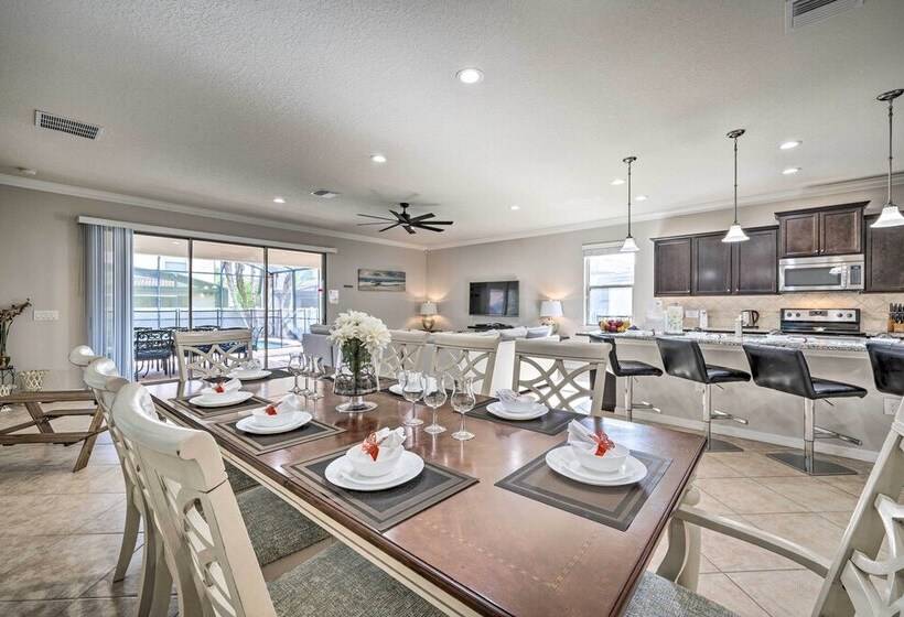 Kissimmee Retreat With Private Pool & Spa