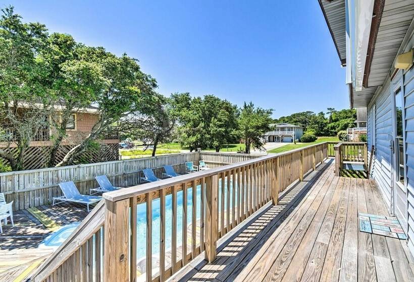 Kitty Hawk Coastal Escape W/ Updated Interior!