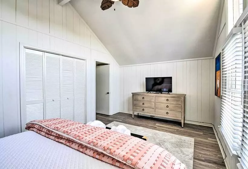 Kitty Hawk Coastal Escape W/ Updated Interior!