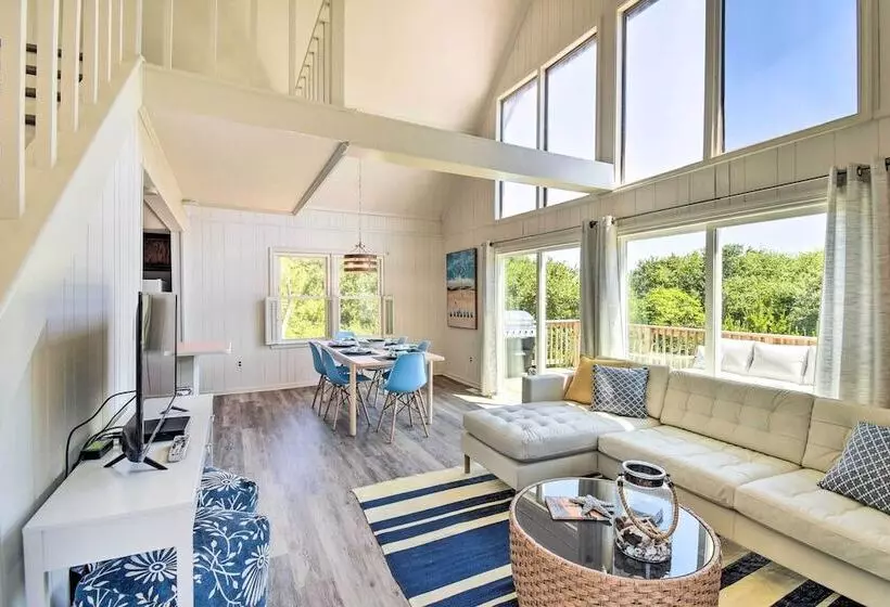 Kitty Hawk Coastal Escape W/ Updated Interior!