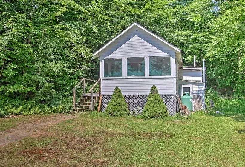 Lake Stinson Cottage W/ Sunroom & Shared Dock!