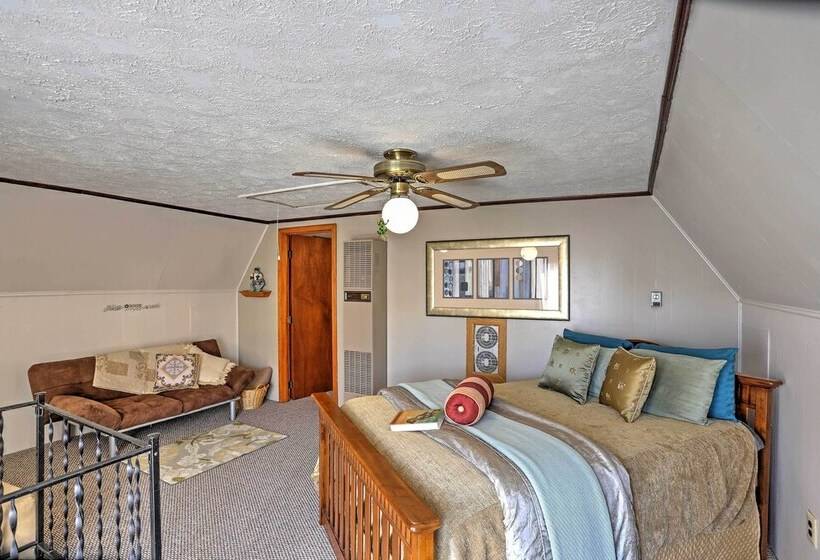 Lakeview A Frame Steps To Marina & Old Field Beach