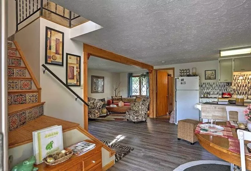 Lakeview A Frame Steps To Marina & Old Field Beach