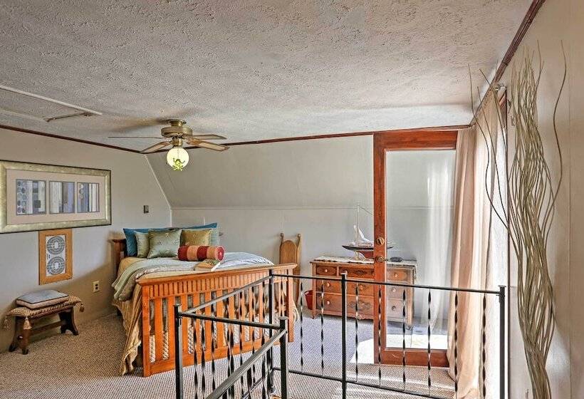 Lakeview A Frame Steps To Marina & Old Field Beach