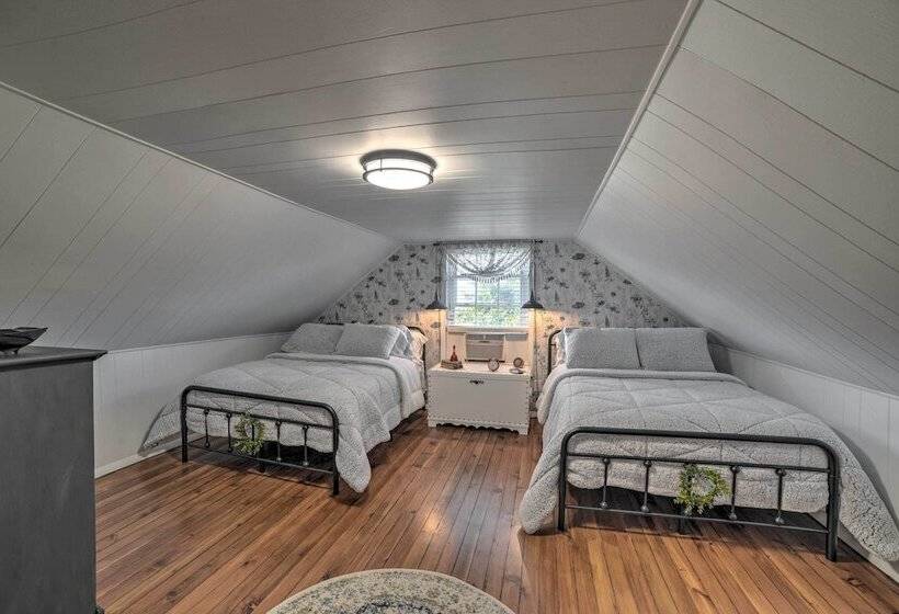 Lovely Pembroke Retreat W/ Beautiful Patio!