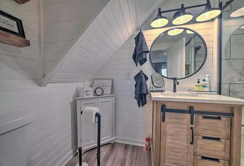 Lovely Pembroke Retreat W/ Beautiful Patio!