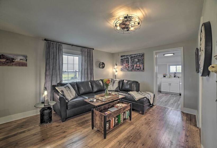 Lovely Pembroke Retreat W/ Beautiful Patio!