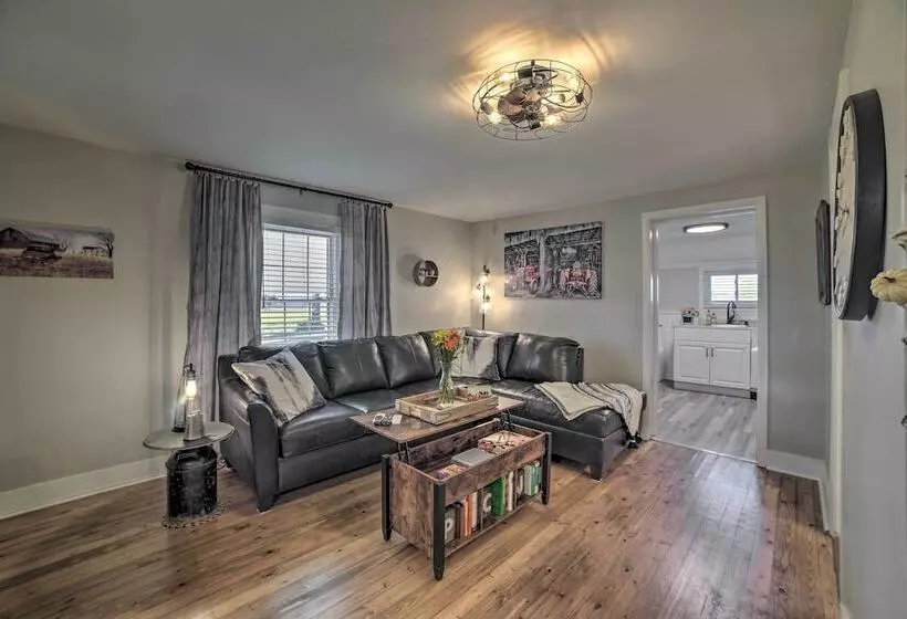 Lovely Pembroke Retreat W/ Beautiful Patio!