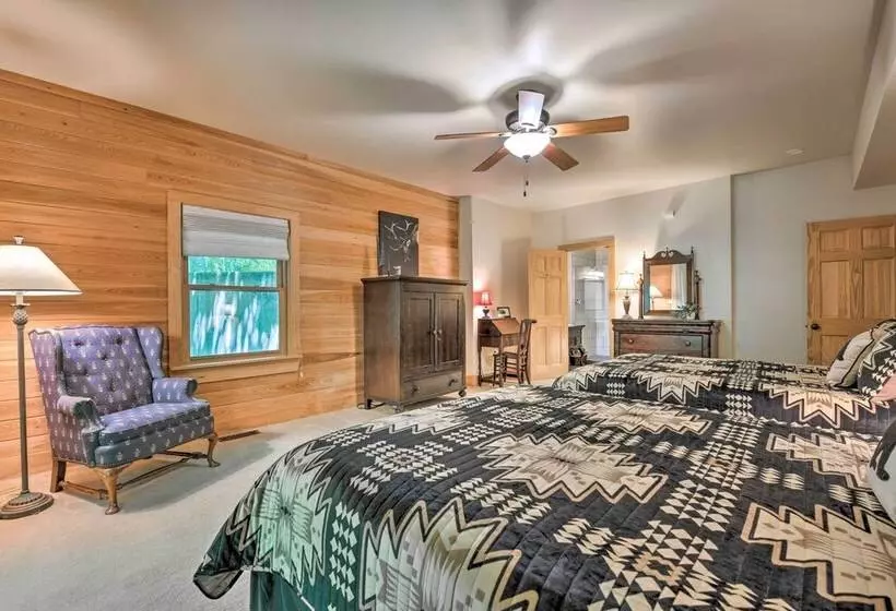 Luxe Cataloochee Cabin W/ Epic Mountain Views!