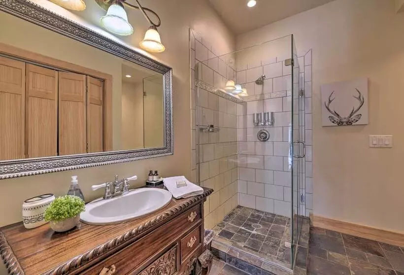 Luxe Cataloochee Cabin W/ Epic Mountain Views!