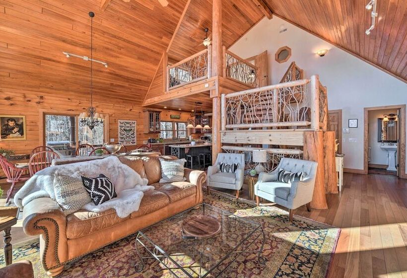 Luxe Cataloochee Cabin W/ Epic Mountain Views!