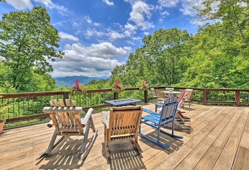 Luxe Cataloochee Cabin W/ Epic Mountain Views!