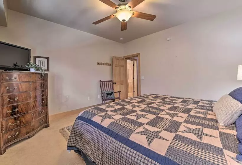 Luxe Cataloochee Cabin W/ Epic Mountain Views!