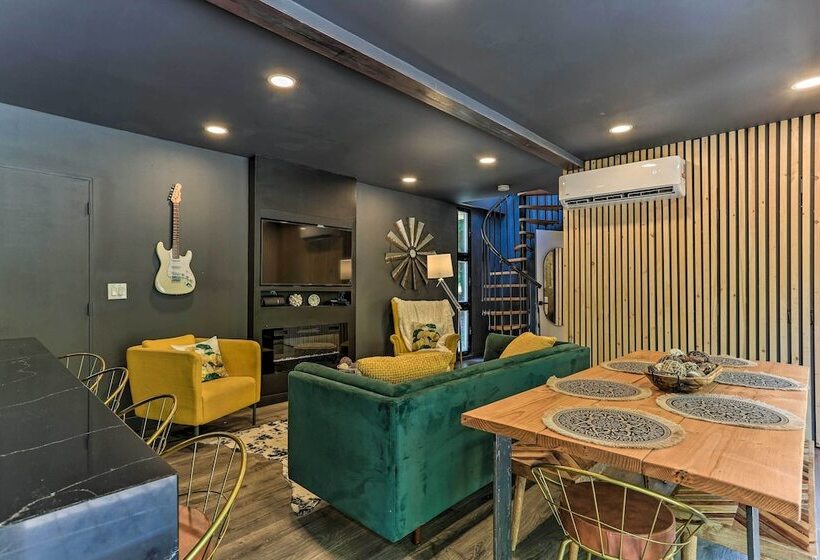 Luxe & Modern Container Home W/ Outdoor Spa!