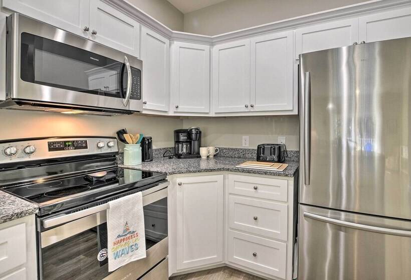 Modern Escape In The Heart Of Murrells Inlet