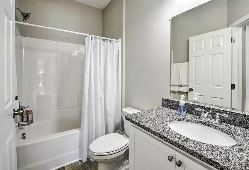 Modern Escape In The Heart Of Murrells Inlet