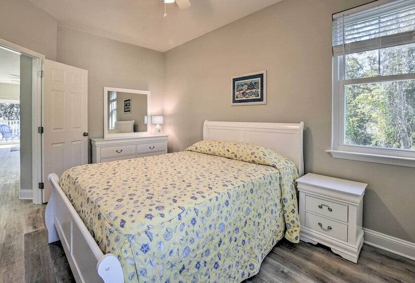 Modern Escape In The Heart Of Murrells Inlet